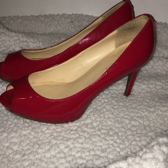 Red Open Toes High Heels. - Picture 1 of 3